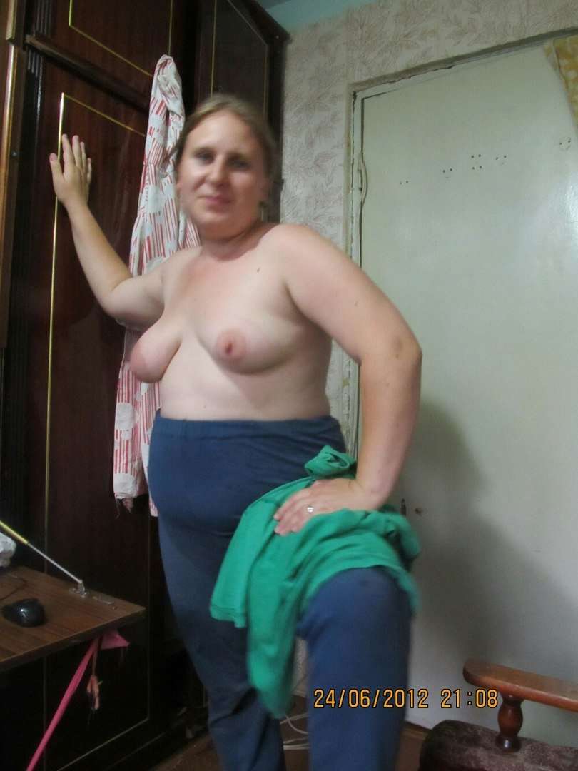 Жирная голая деревенская жена - порно фото